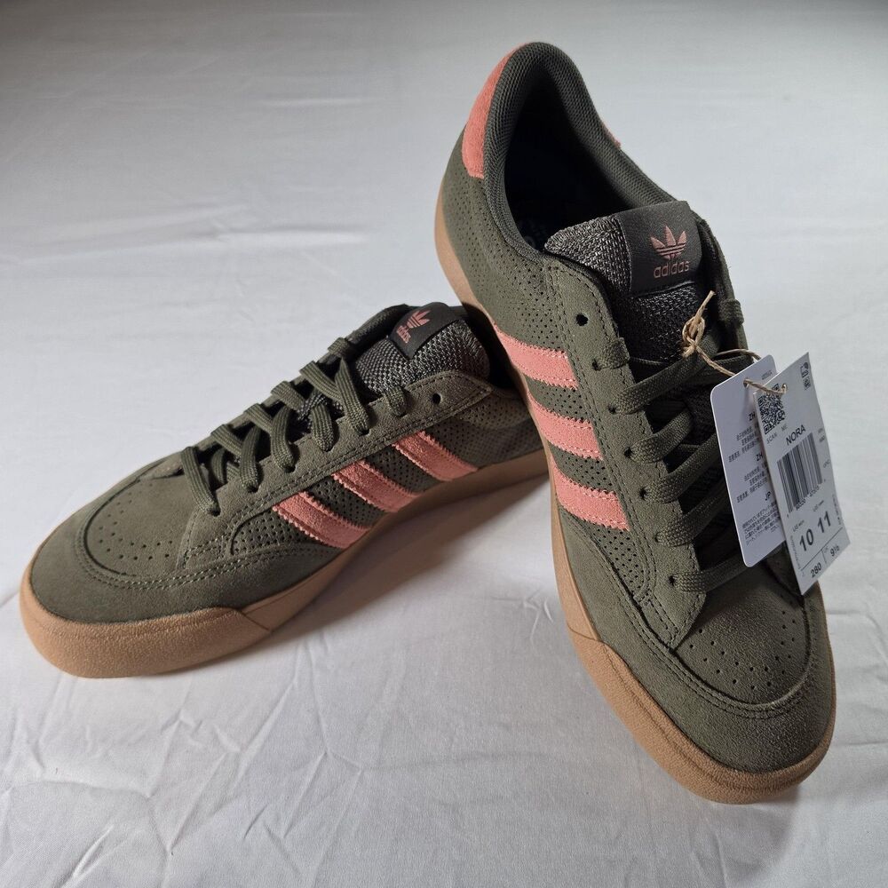 Adidas Nora Shoes Mens Size 10 Green Pink Suede Low Top Sportswear Shoe Gum Sole